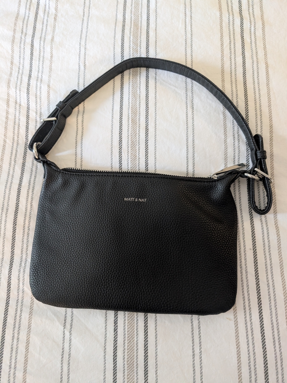 Matt & Nat Black Pebble Shoulder Bag